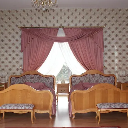 Julian 3* シュチェチン